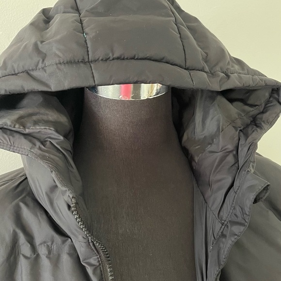 ✅SALE ✅Bauhaus Puffer Jacket with hood - Picture 4 of 9